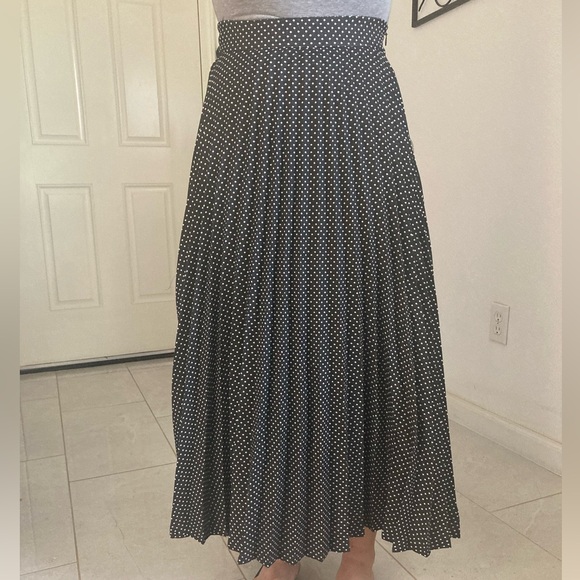 Zara Dresses & Skirts - Zara Polka Dot Midi Skirt